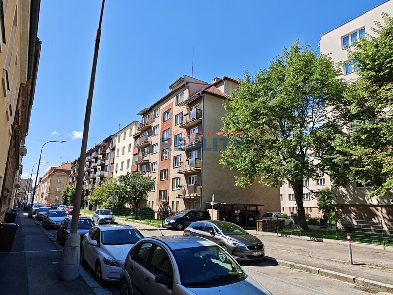 dům
